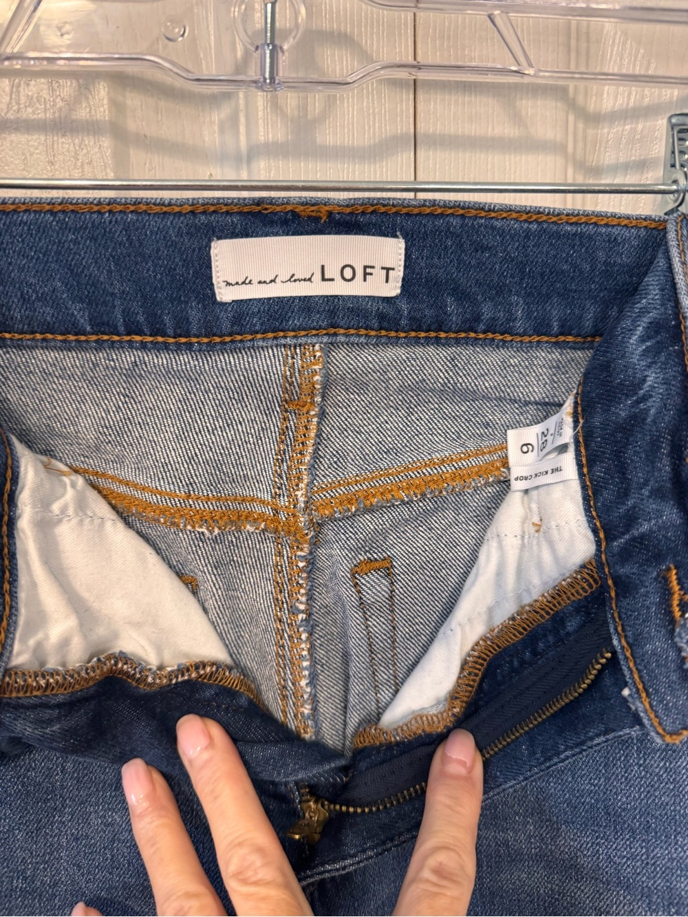 Loft Woman’s The Kick Cropped High Rise Jeans Size 28/6 Medium Wash - Picture 7 of 13